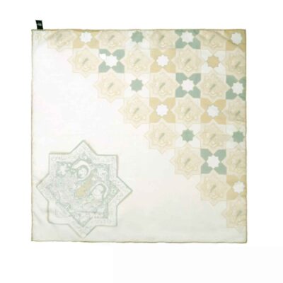 Foulard Miniature pour Femme – Impression Artistique Traditionnelle Idéale pour l’Été et le Printemps