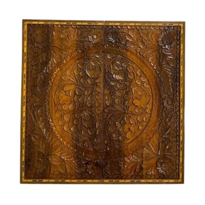 Plateau de Backgammon en Bois Sculpté à la Main avec Motif Floral Complexe