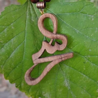 Collier pendentif en bois avec nom Farsi sculpté fait main Sahar