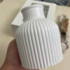 Vase décoratif en béton fait main bud blanc