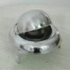 Serveur à caviar persan en laiton avec couvercle à rouleau et pied en argent