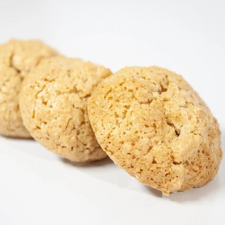 Shirini Nargili - Biscuits persans à la noix de coco et à l'eau de rose 600 grammes