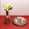 Coffret Cadeau – Assiette & Vase Gravé en Cuivre