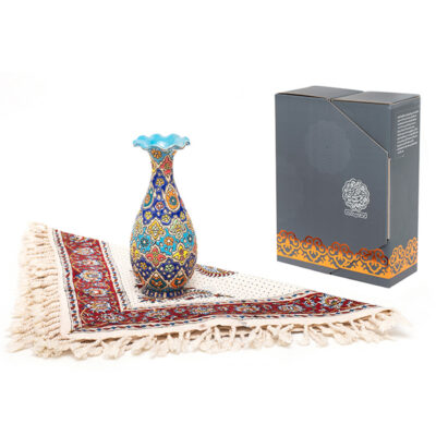 Coffret Cadeau – Vase en Émail & Nappe Persane