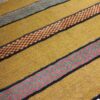 Tapis Kilim en laine persane véritablement tissé à la main en Fars rayé jaune