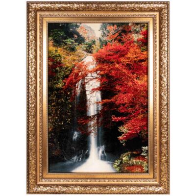 Tapis persan figuratif noué à la main de Tabriz représentant une cascade