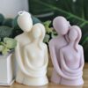 Bougie sculpture artisanale avec design de câlin pour cadeau et décoration