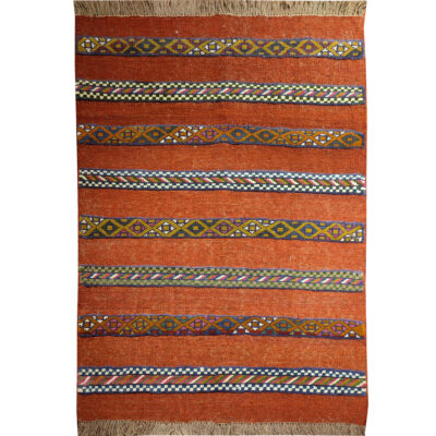 Tapis Kilim en laine persane tissé à la main traditionnellement rayé
