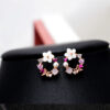 Boucles d'oreilles puces pour femmes design floral
