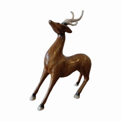 Figurine décorative de cerf debout – Sculpture élégante de faune