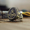 Bague Chevalière Islamique en Cuivre avec Calligraphie Hasbi Allah