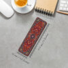 Marque-page en bois artistique inspiré du style persan – Motif de tapis