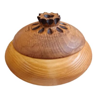 Bol à sucre en bois fait main avec couvercle – Style rustique et design de grenade
