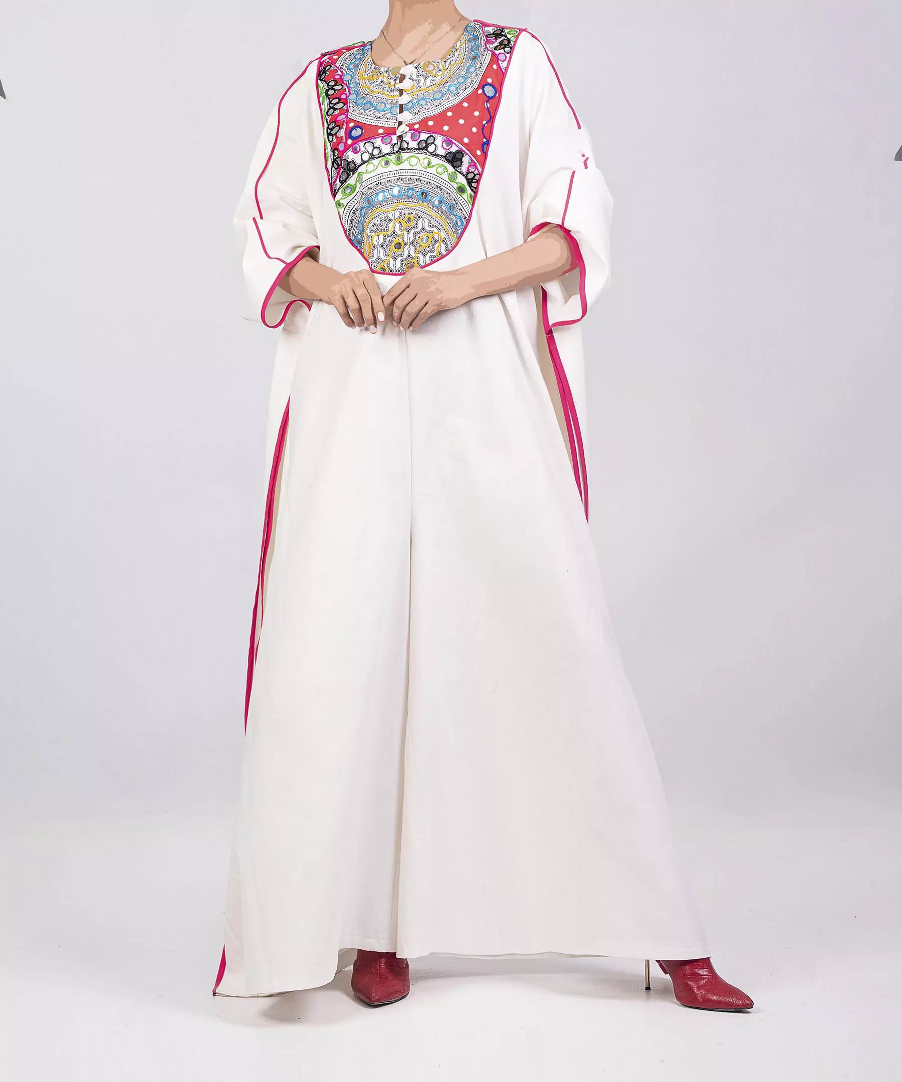 Abaya pour femmes avec design brodé, vêtement quotidien
