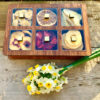 Boîte organisatrice en bois pour sachets de thé inspirée par le design persan