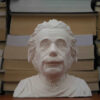 Statue de buste d'Albert Einstein - Pièce d'art scientifique célèbre