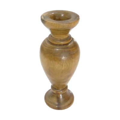 Vase à bourgeons décoratif en bois fait main pour votre espace de vie.