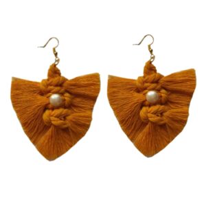 Boucles d’oreilles à pompons en macramé avec motif de feuille pour femmes
