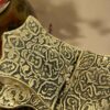 Support Rehal en laiton pliable pour le Coran avec design gravé