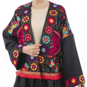 Manto persan brodé pour femmes avec design floral
