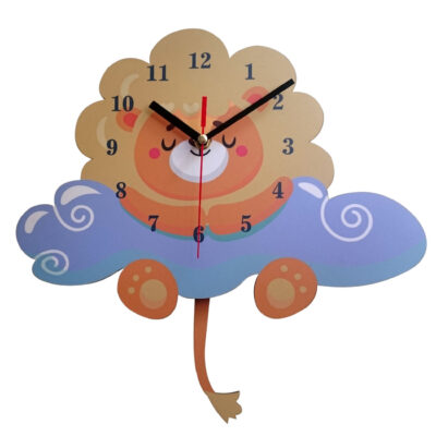 Horloge Murale en Bois pour Chambre d’Enfant avec Design “Rêve de Petit Lion”
