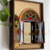 Porte-clés mural en bois persan fait main avec design de fenêtre de cottage traditionnel