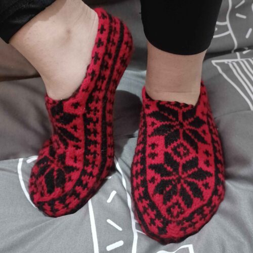 Pantoufles Crochet Giveh pour Femmes avec Design Traditionnel Tissées à la Main