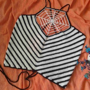 Top court en crochet tissé à la main avec design unique de toile d’araignée pour femmes