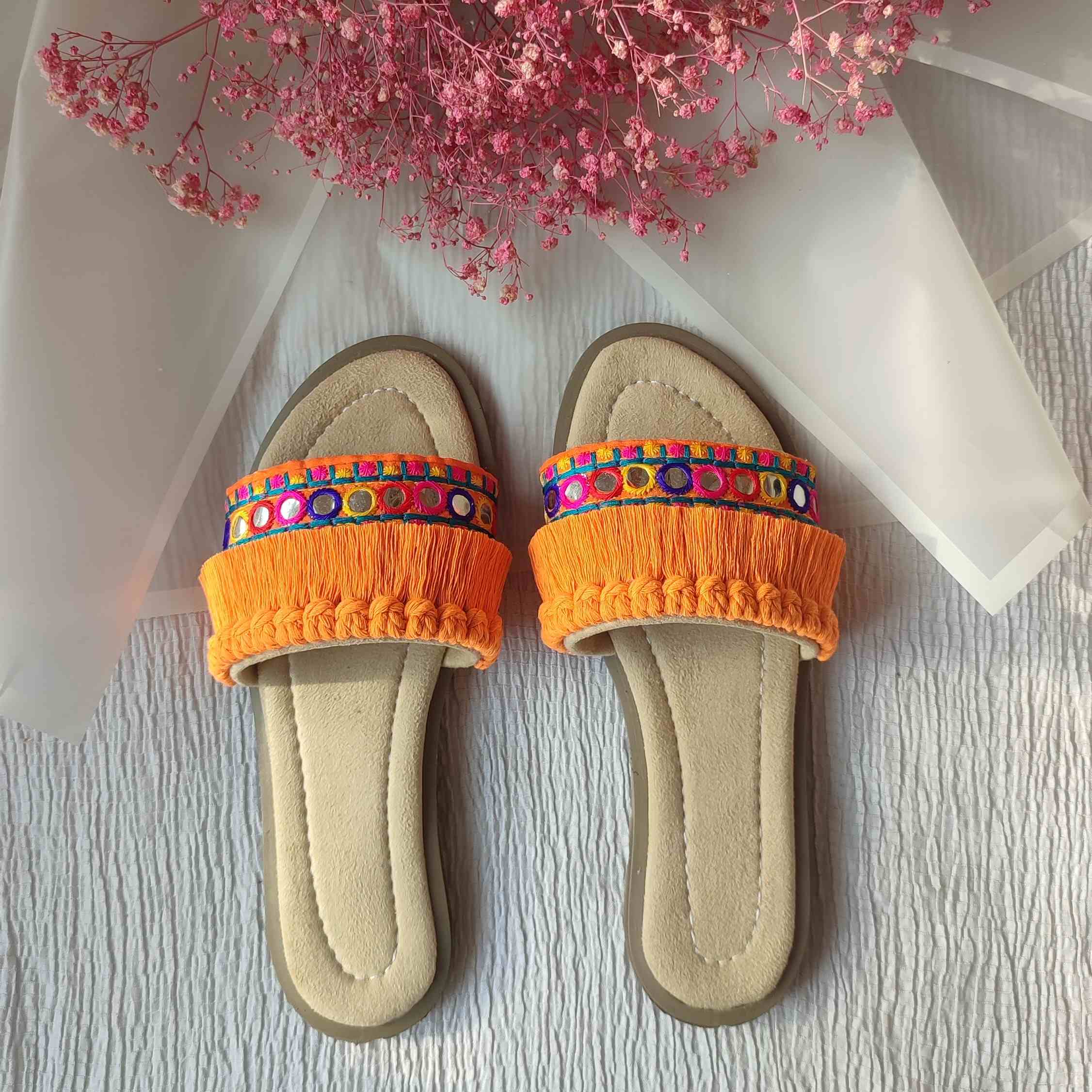 Pantoufles Macramé Boho Chic Plates pour Femmes Modèle Brodé Géométrique