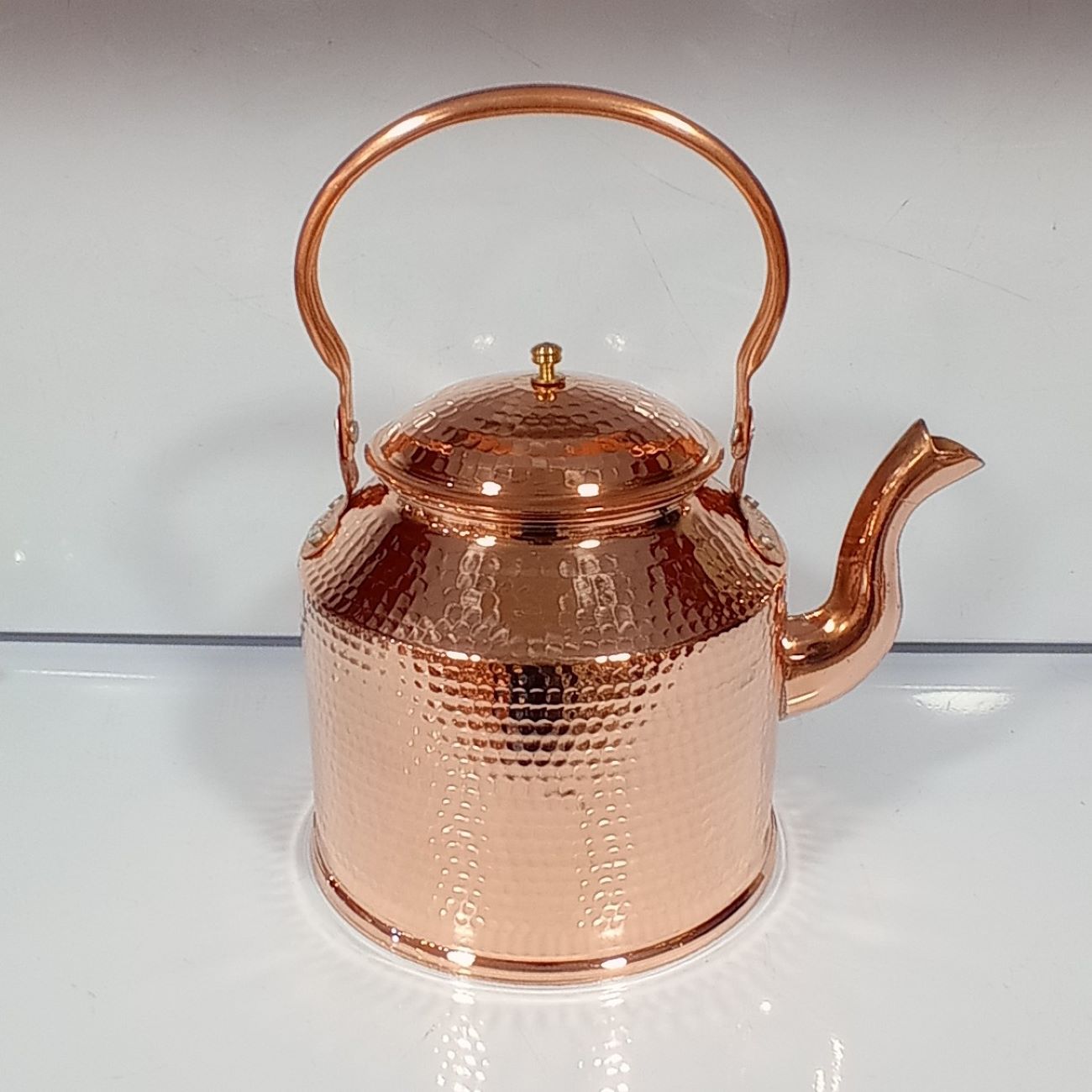 Bouilloire en cuivre persan durable pour cuisinière traditionnelle martelée Simin
