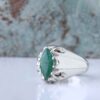 Bague en Argent avec Émeraude Verte Persane pour Homme Fabriquée à la Main Modèle Tear