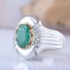 Bague en Argent avec Émeraude Verte Persane pour Homme Fabriquée à la Main Modèle plus