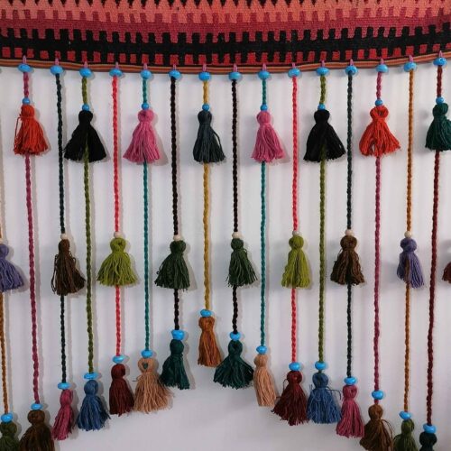 Tenture murale persane à pompons kilim – Modèle rideau tissé main traditionnel