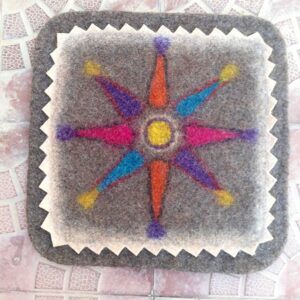 Tapis en feutre de laine persan 100% naturel et fait main Jahan