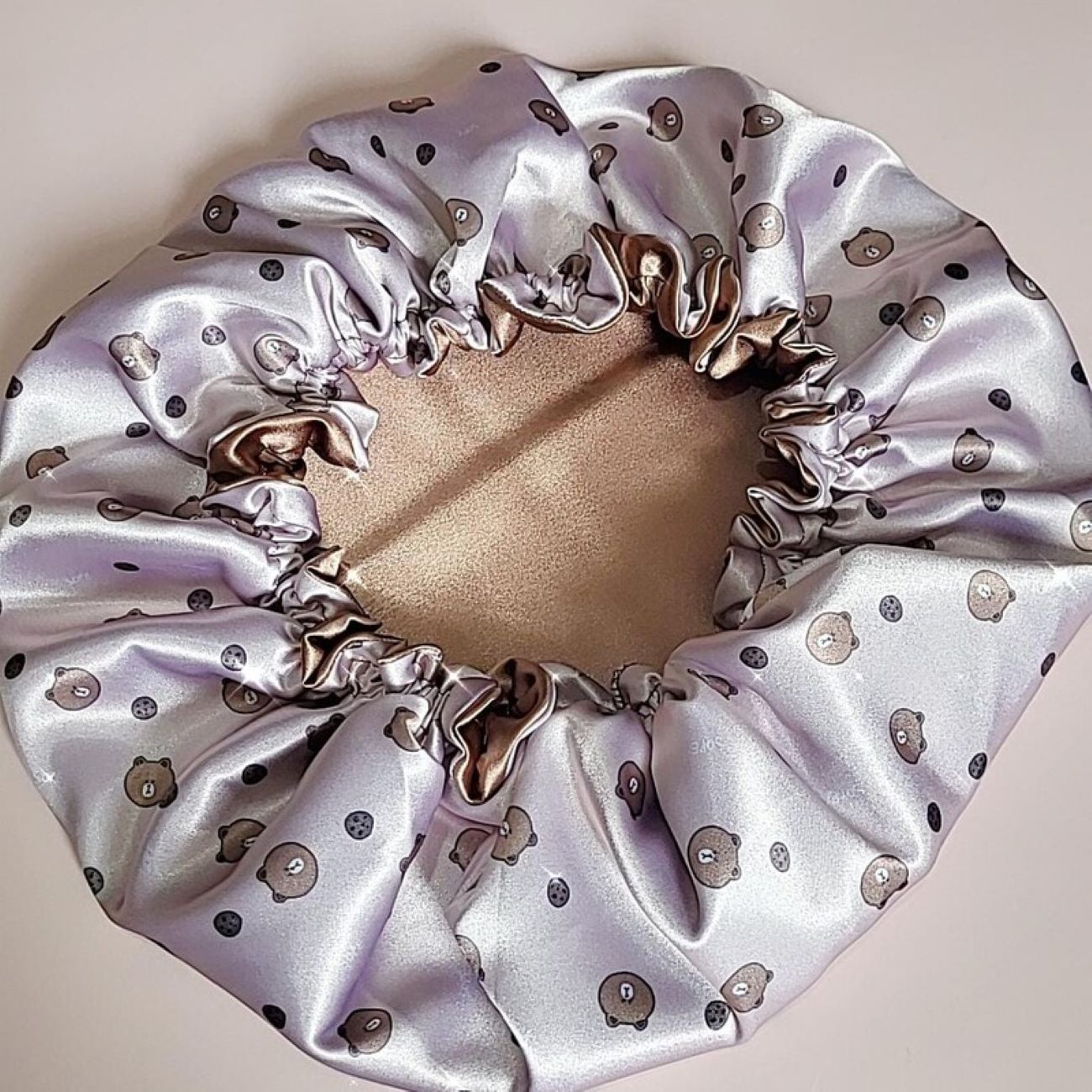 Bonnet de nuit en satin de soie pour la protection des cheveux avec motifs d'ourson