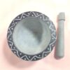 Set Mortier et Pilon en Pierre Élégamment Fabriqué à la Main avec Motif Floral