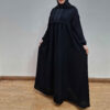 Abaya stylée coupe ample pour femmes musulmanes en tissu crêpe noir