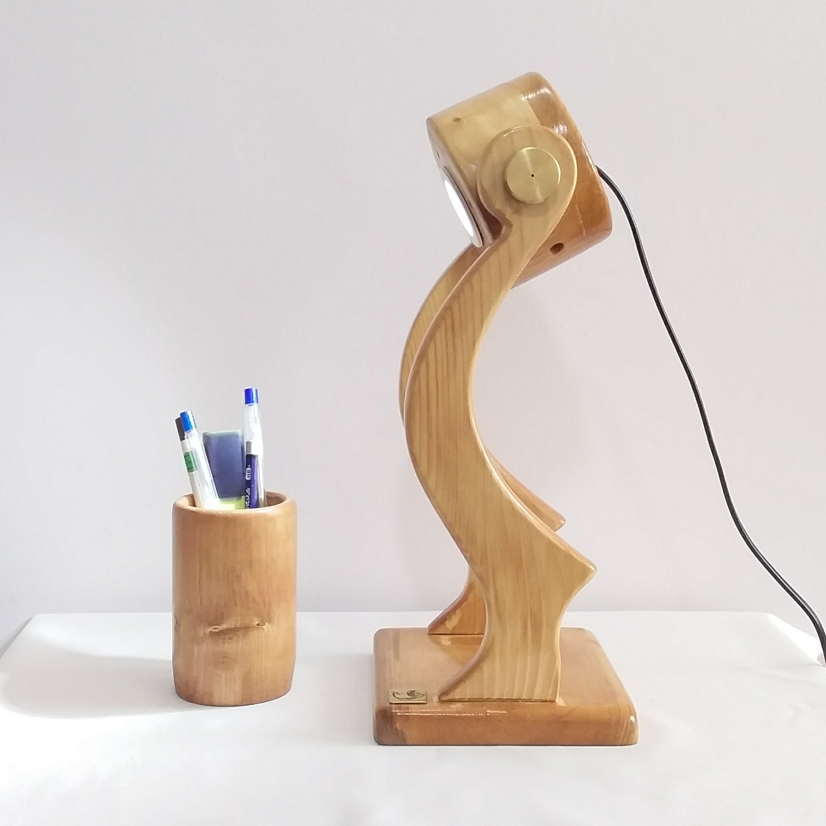 Lampe de lecture de bureau réglable en bois avec organiseur à crayons
