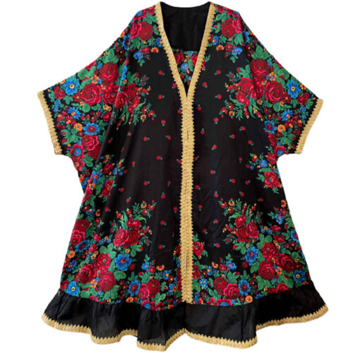 Abaya pour femmes avec manches aérées et design floral en noir