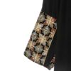 Abaya pour femmes avec design floral en noir