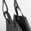 Sac à main en cuir Bauletto avec sangle longue en marron