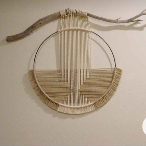 Tapisserie Murale en Macramé Artisanale avec Décor Bohème
