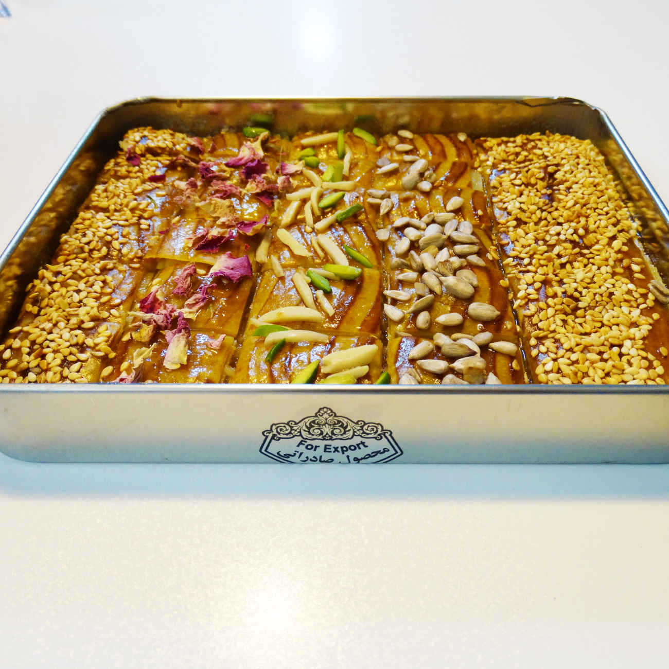 Pâtisserie Persane - Baklava farcie aux noix et pétales de rose 650g