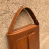 Sac à main en cuir persan, durable et chic pour hommes