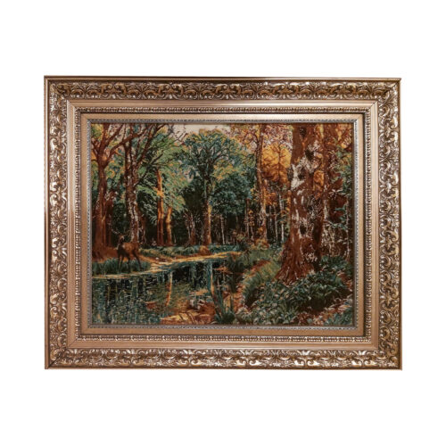 Tapis persan figuratif noué à la main de Tabriz représentant une scène de forêt