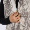 Veste matelassée pour femmes sans manches avec fermeture éclair et design de feuilles