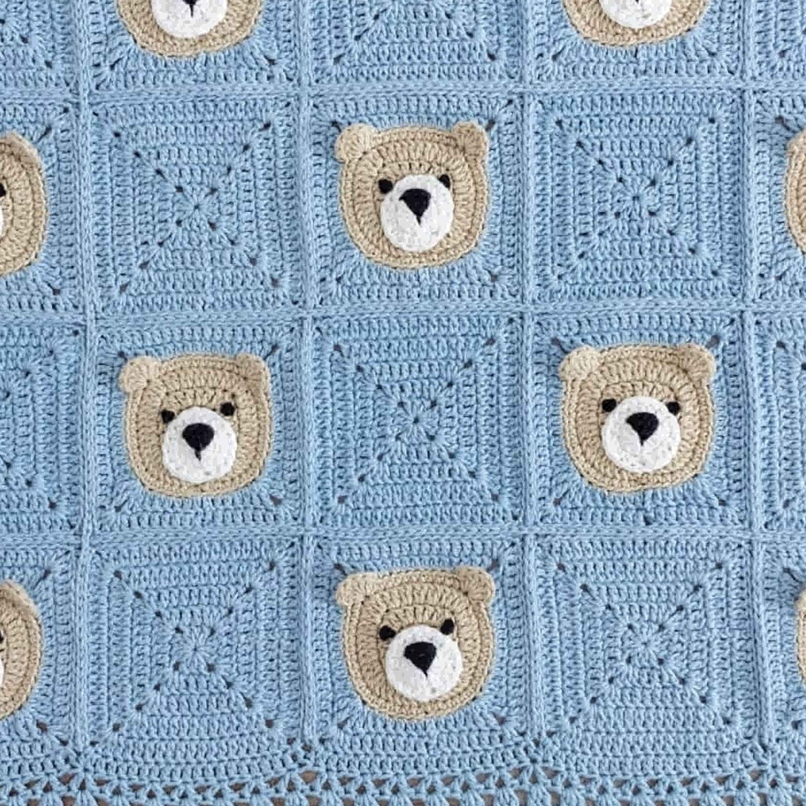 Dessus de Lit Bébé au Crochet Tissé à la Main – Pour le Berceau de Bébé, Fait avec Amour