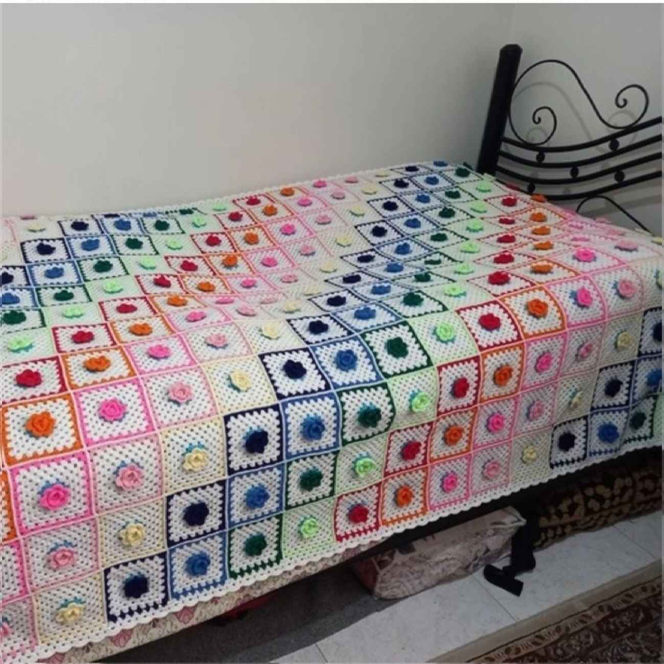 Couvre-lit crocheté – Sublimez votre chambre avec des détails artistiques