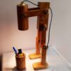 Lampe de bureau en bois réglable avec organiseur – éclairage parfait pour maison et bureau