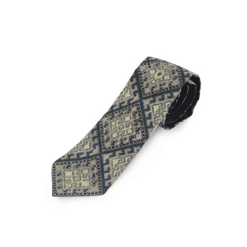 Cravate brodée pour homme – Inspirée de la tradition persane avec détails faits main en gris clair